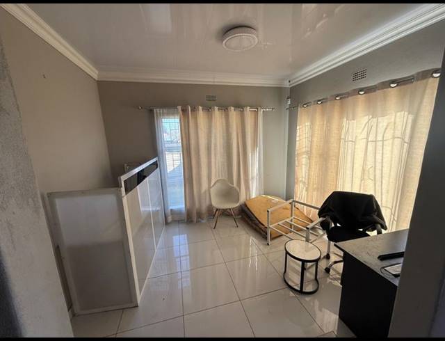 3 BEDROOM HOUSE FOR SALE IN BIRCHLEIGH NORTH